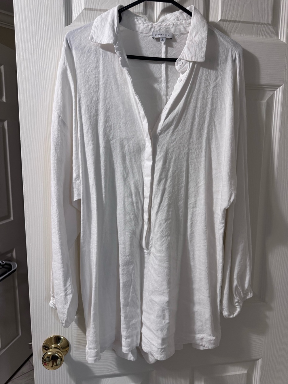 White Gianni Bini ROMPER Women's (image of model wearing is not the exact same)